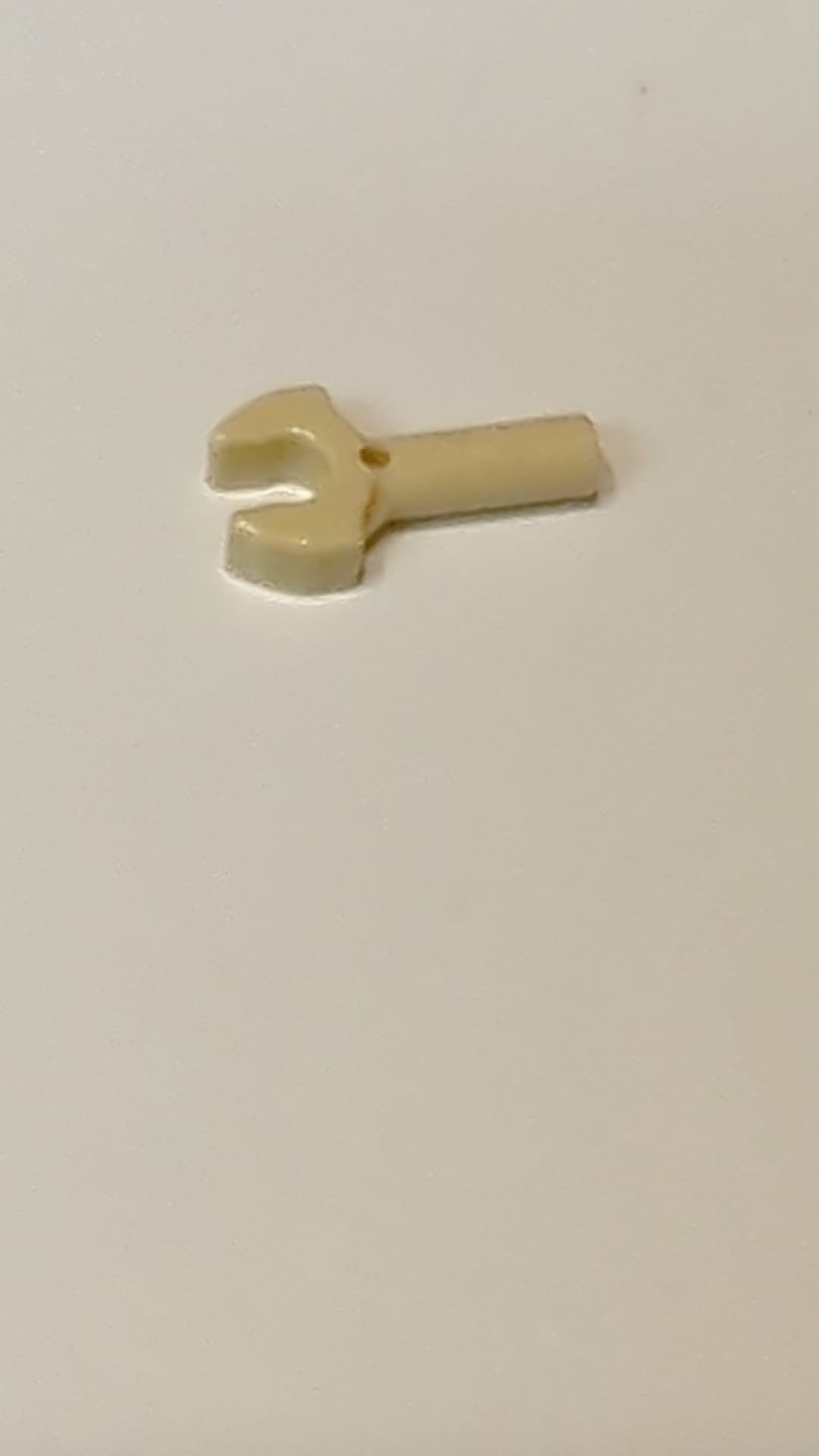 NEU Stange 1L mit mechanischer Klemmklaue – Schnittkanten und Loch an der Seite beige