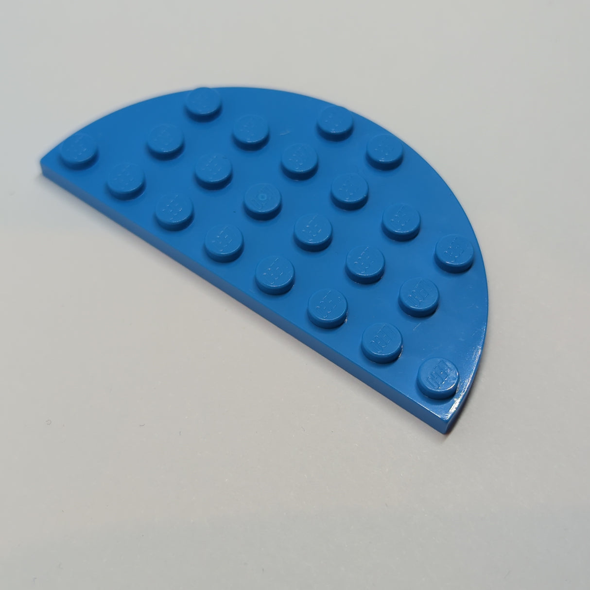 NEU Platte, rund halb 4 x 8 dunkelazur