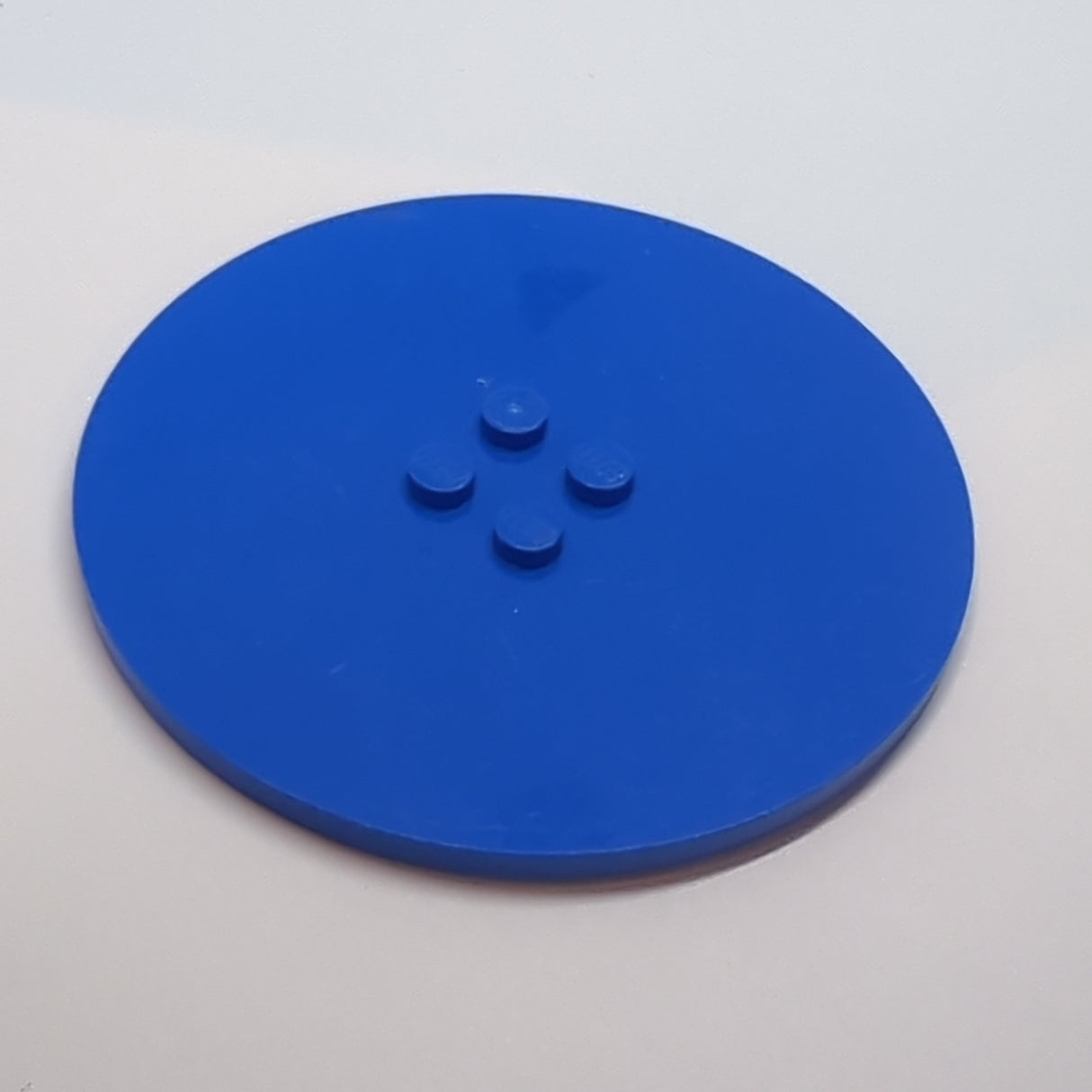 8x8 Rundfliese eben mit 4 Noppen mittig blau blue