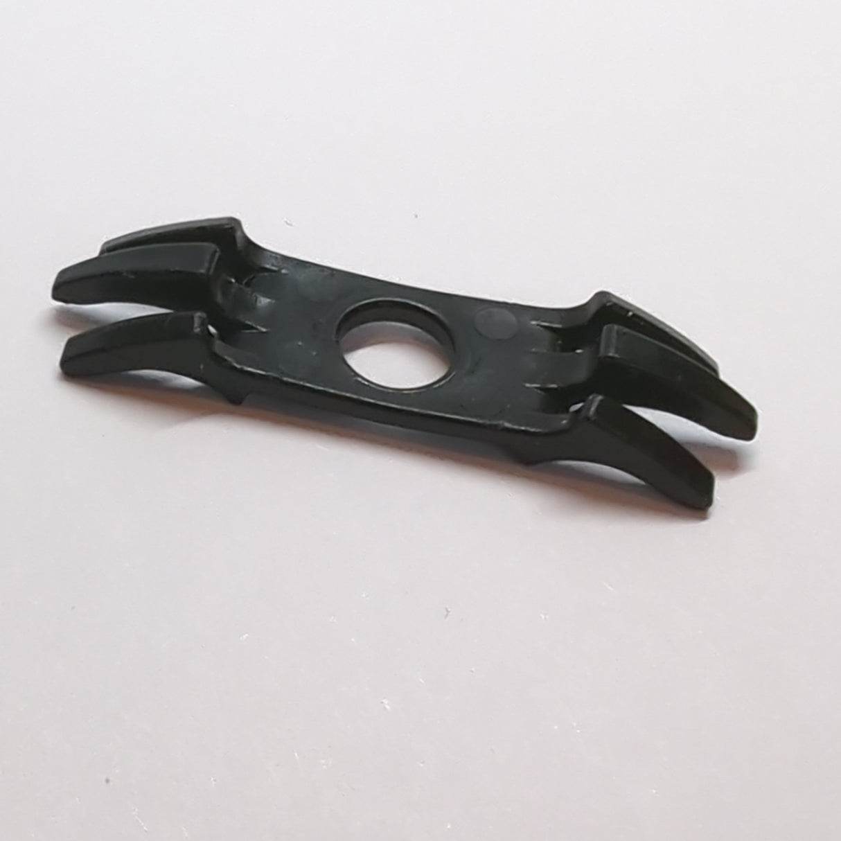 Utensil Minifigur Rüstung Schulterpads mit Spikes schwarz black