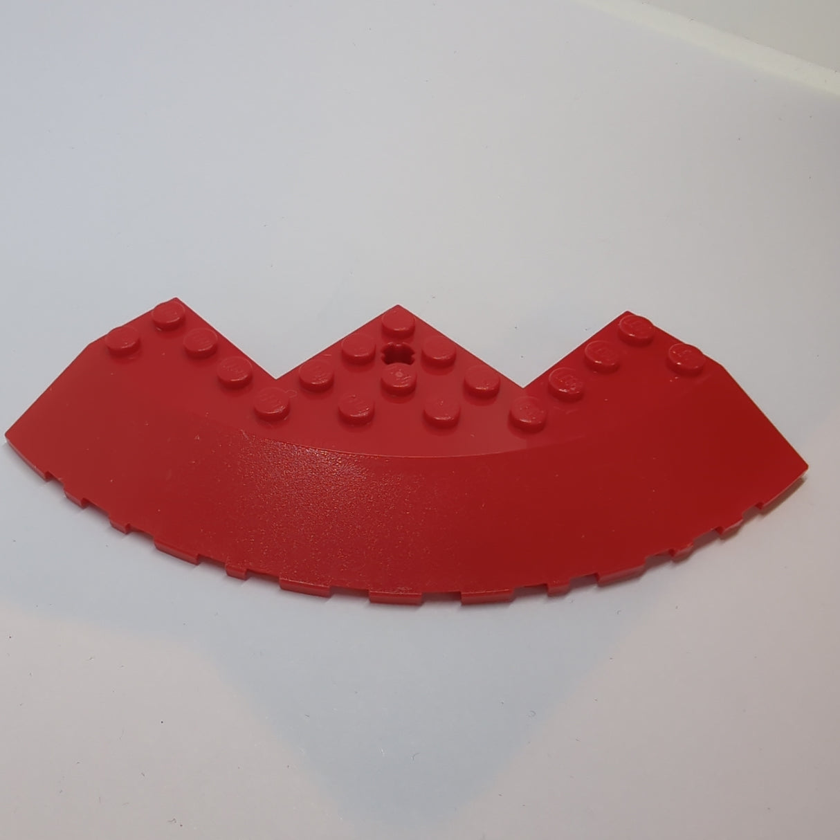 10x10 Eckstein rund mit Ausschnitt rot red