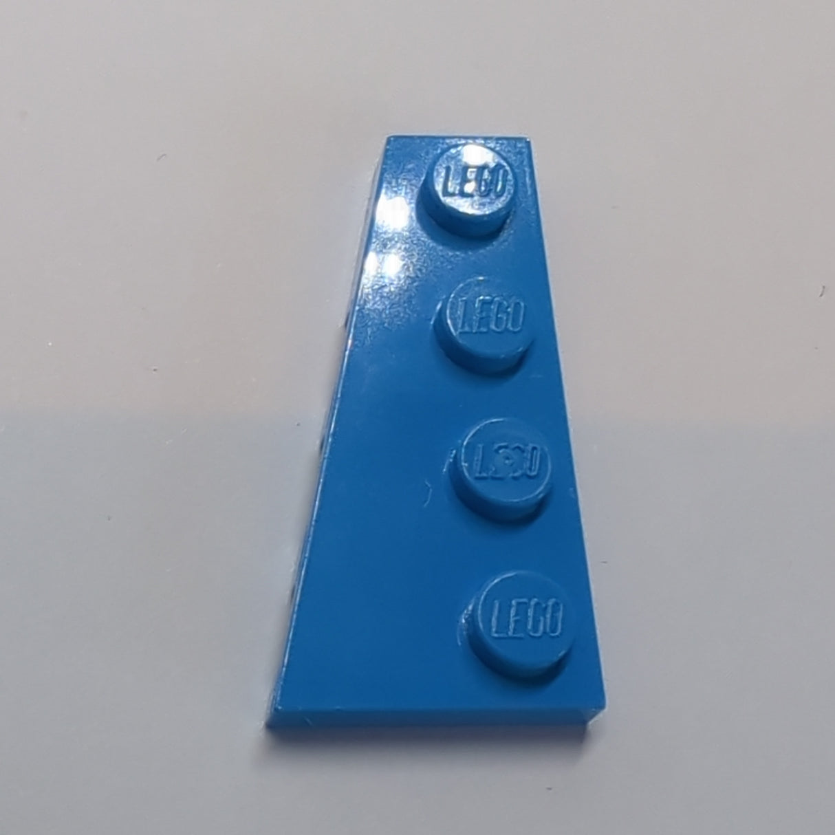 NEU Keil, Platte 4 x 2 links dunkelazur