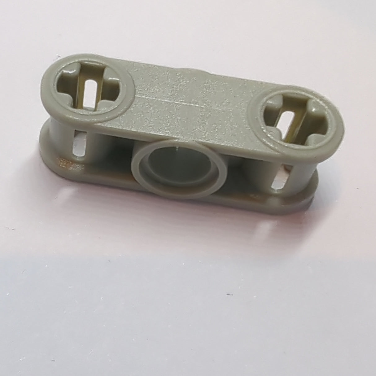 3L Achs- Pinverbinder senkrecht mit mittlerem Pinloch althellgrau light gray