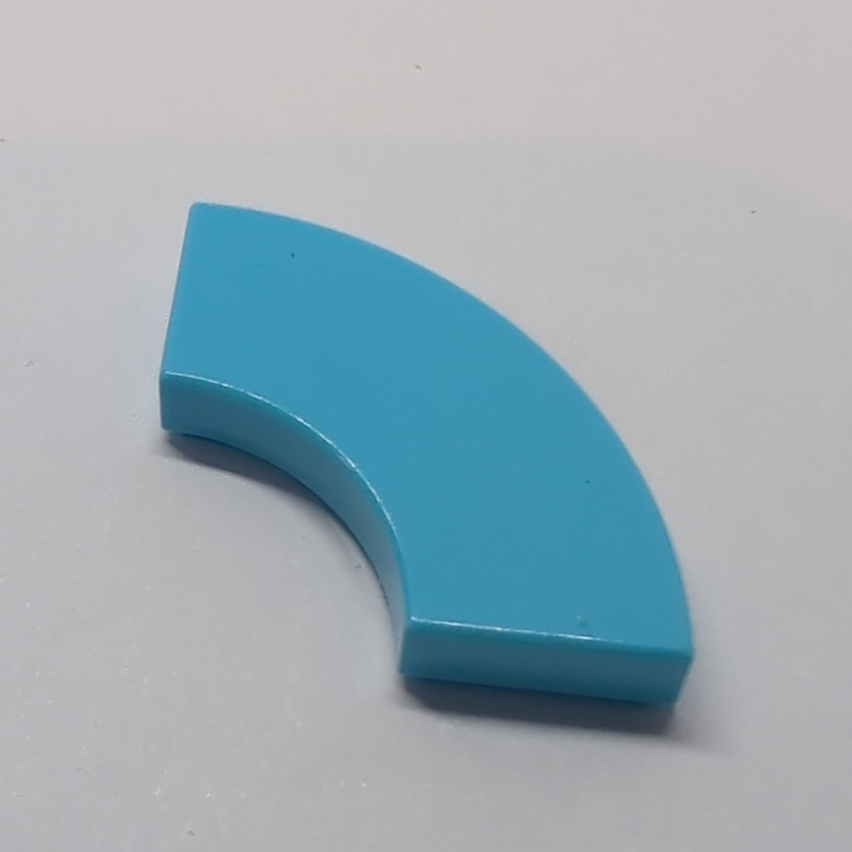NEU Fliese, Kurve 2 x 2 Macaroni azur