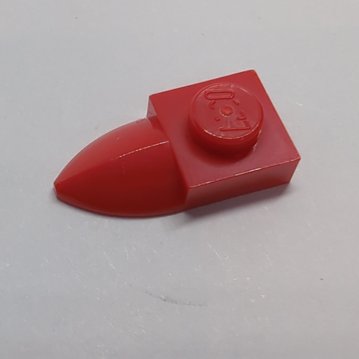 NEU Platte modifiziert 1 x 1 mit Zahn horizontal rot