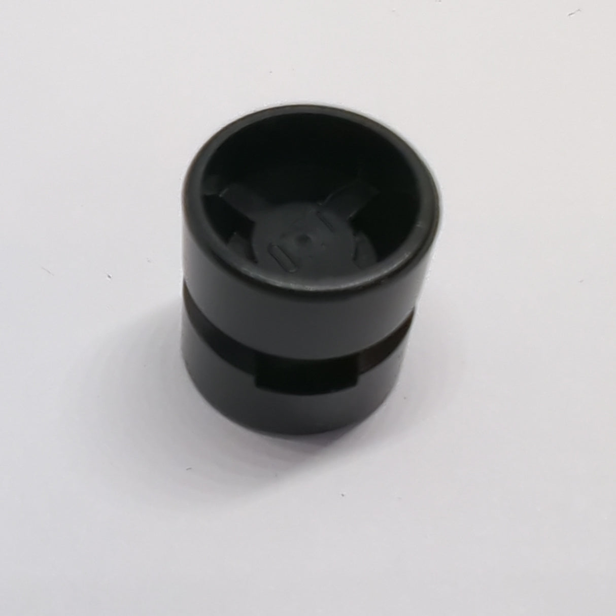 NEU Wheel 11x12mm, Hole Notched for Wheels Holder Pin schwarz black