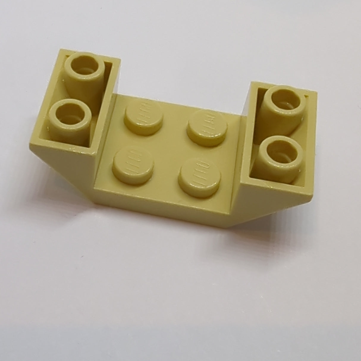 NEU Schrägstein doppelt invert 45 4 x 2 mit 2 x 2 Ausschnitt  beige