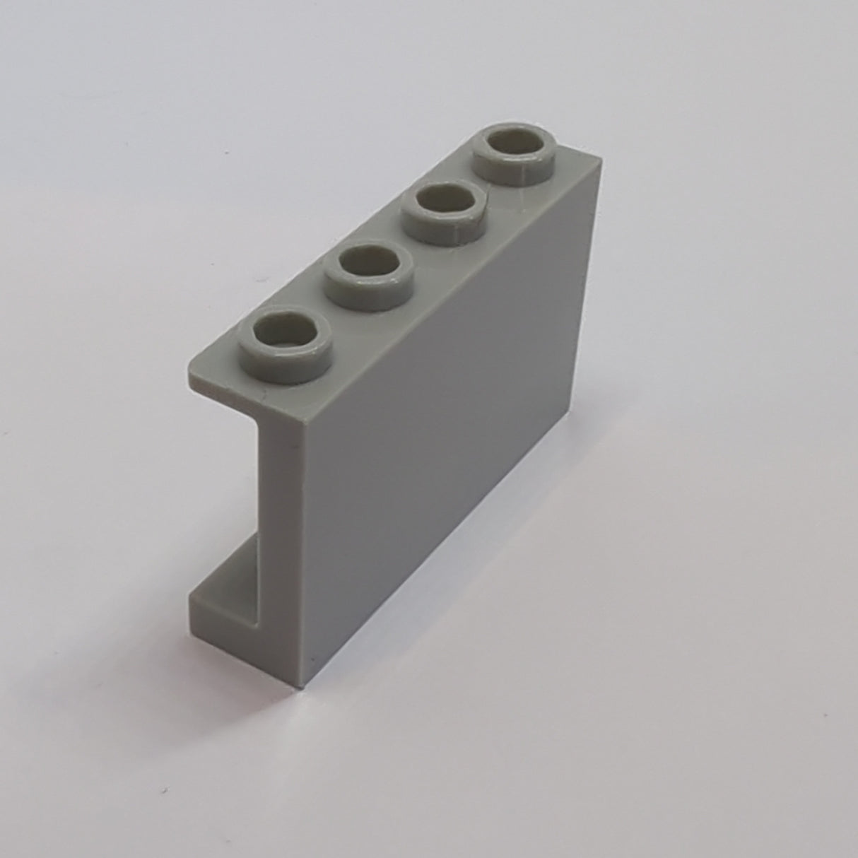 NEU Paneel 1 x 4 x 2 mit Seitenstützen - hohle Noppen neuhellgrau