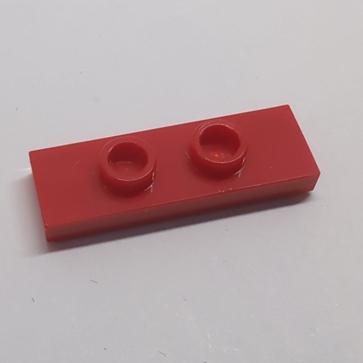 NEU Platte, Modifiziert 1 x 3 mit 2 Noppen (Doppel-Jumper) rot