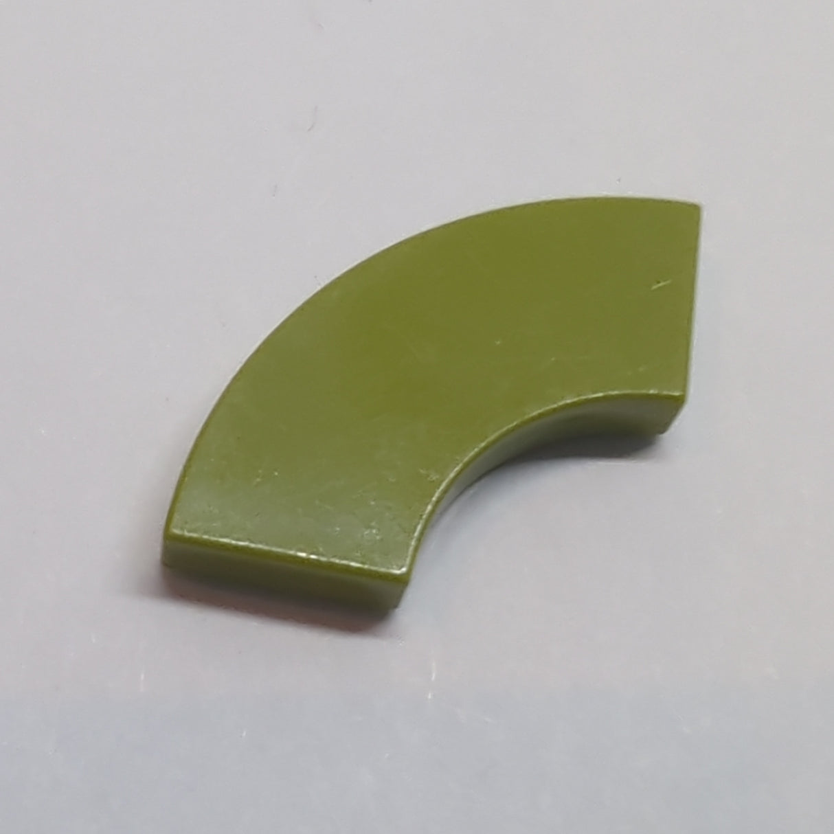 NEU Fliese, Kurve 2 x 2 Macaroni olivgrün