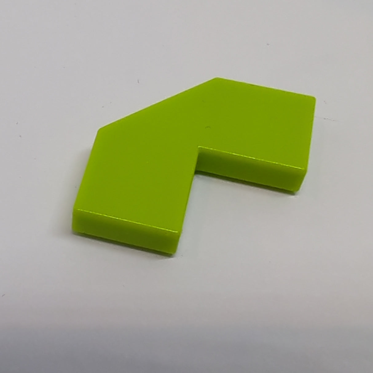 2x2 Fliese modifiziert facettiert lindgrün lime