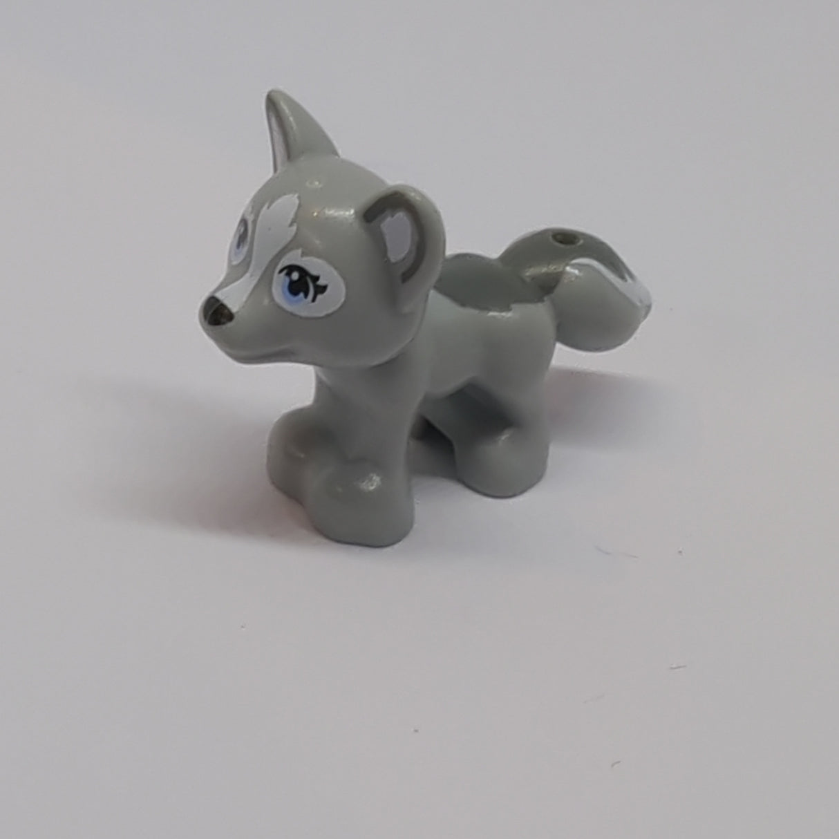 Fox, Friends / Elves with Black Nose, Bright Light Blue Eyes, White Blaze and Eye Borders and Dark Bluish Gray Tail Pattern bedruckt neuhellgrau light bluish gray