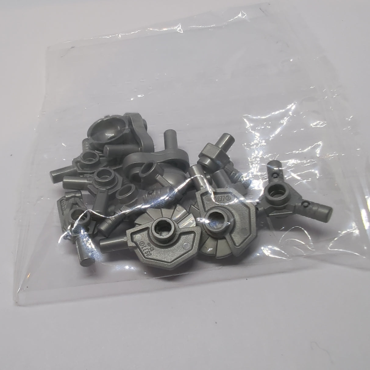 NEU Minifigur, Waffenpaket Gewehre, Kreis Sägen, Düsen, Mechanische Arme, 14 in Tasche (Multipack) pearlsilber