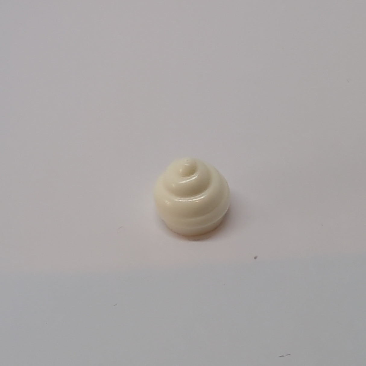 NEU Platte, Rund 1 x 1 mit horizontalem Wirbel / Twist weiss