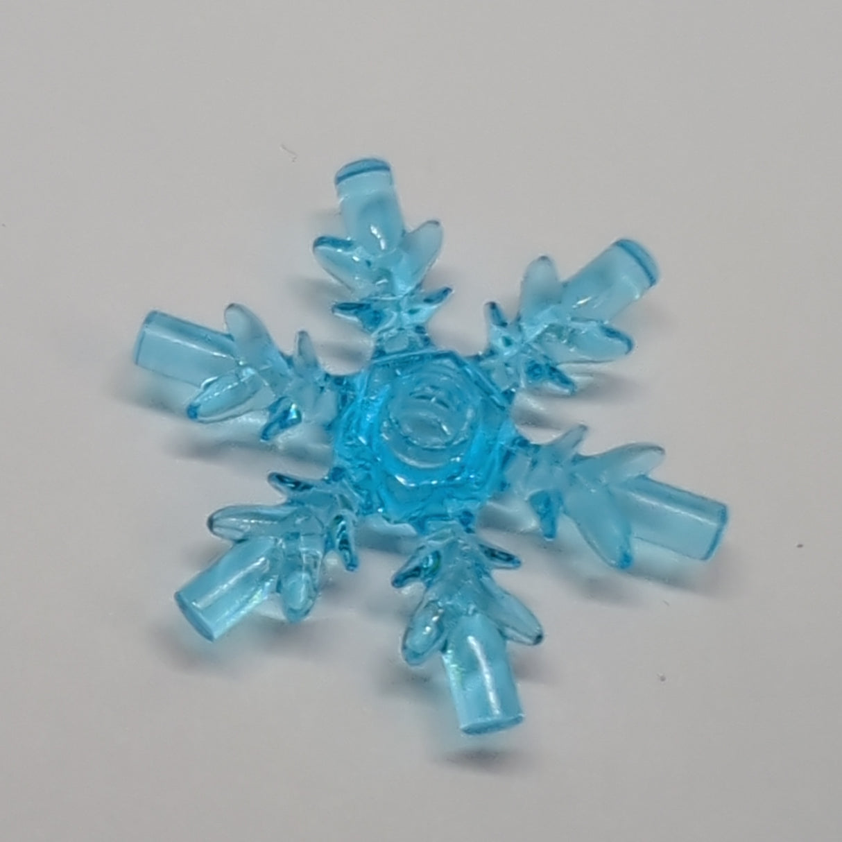 NEU Kristall 4 x 4, Eis Schneeflocke transparent hellblau