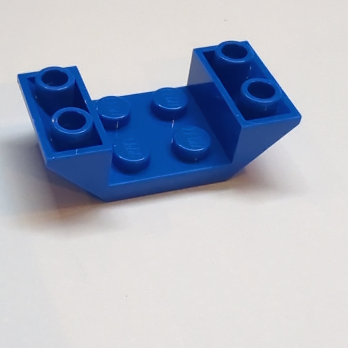 NEU Schrägstein doppelt invert 45 4 x 2 mit 2 x 2 Ausschnitt blau