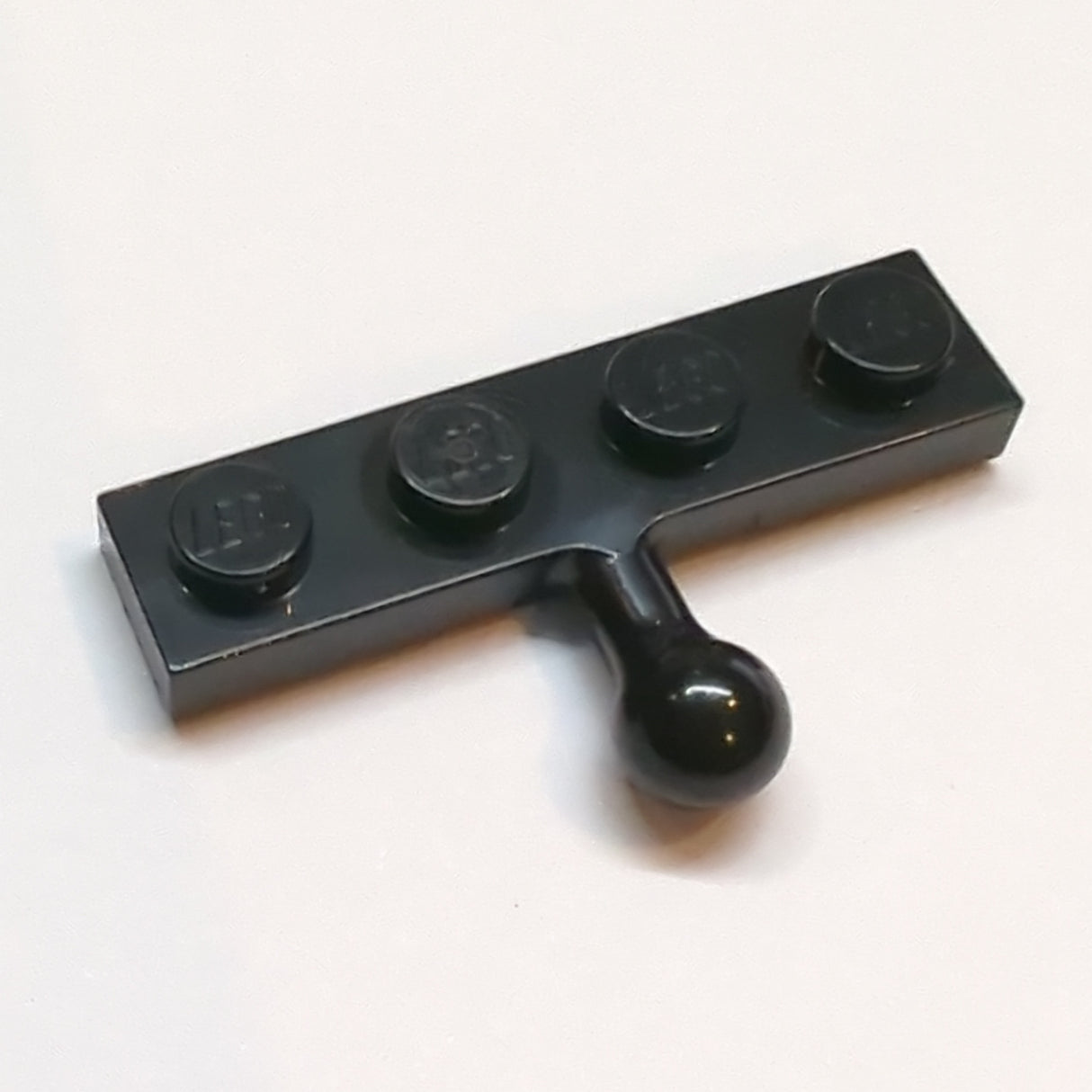 NEU Platte, modifiziert 1 x 4 mit Anhängerkupplung schwarz