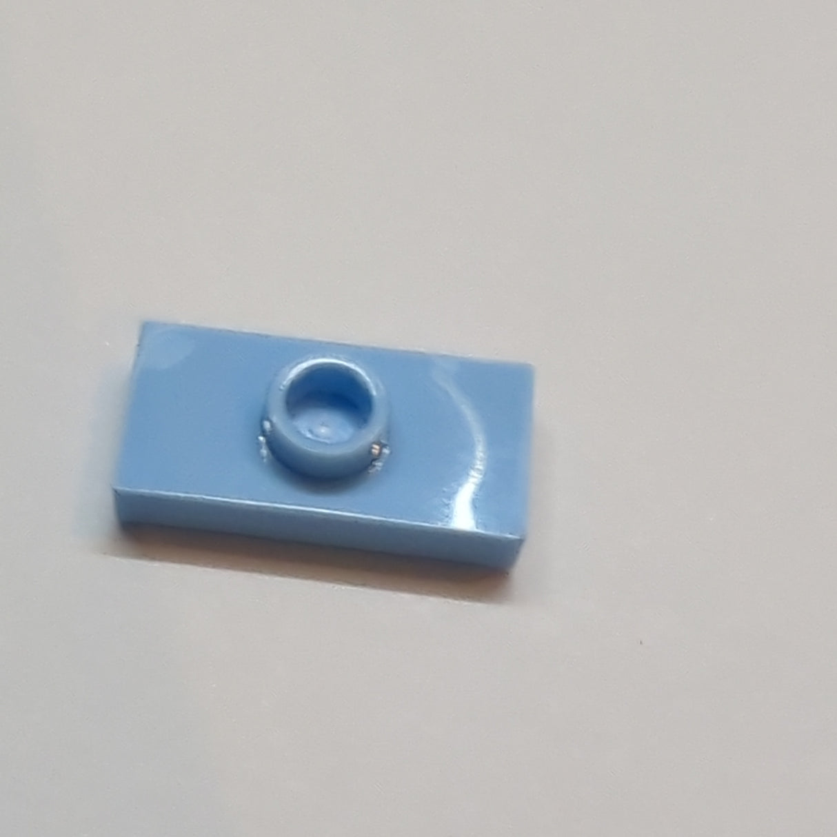 NEU Platte, modifiziert 1 x 2 mit Noppe, Nut und Noppenhalter (Jumper) hellblau