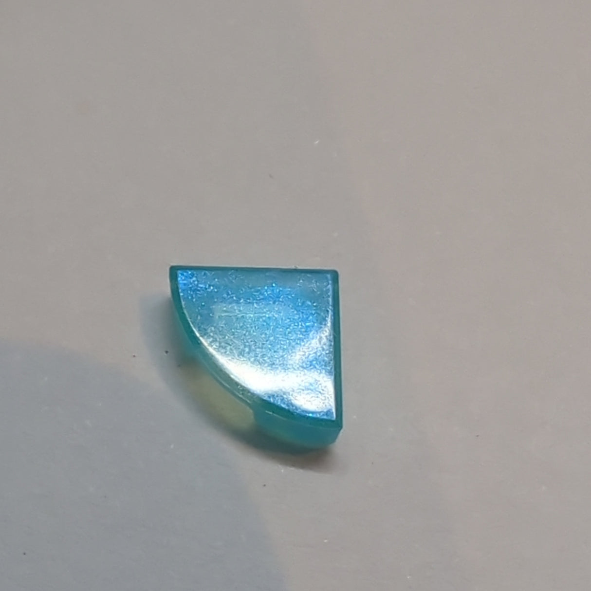 NEU Fliese, Rund 1 x 1 Viertel satin trans light blue