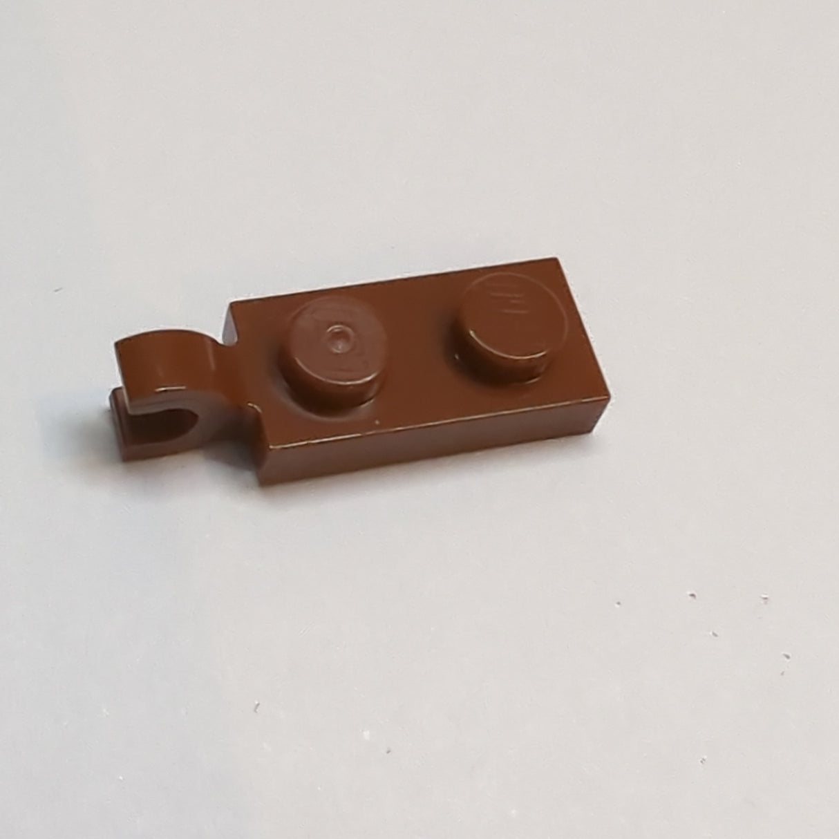 NEU Plate, Modified 1 x 2 with Clip on End (Horizontal Grip) neubraun reddish brown