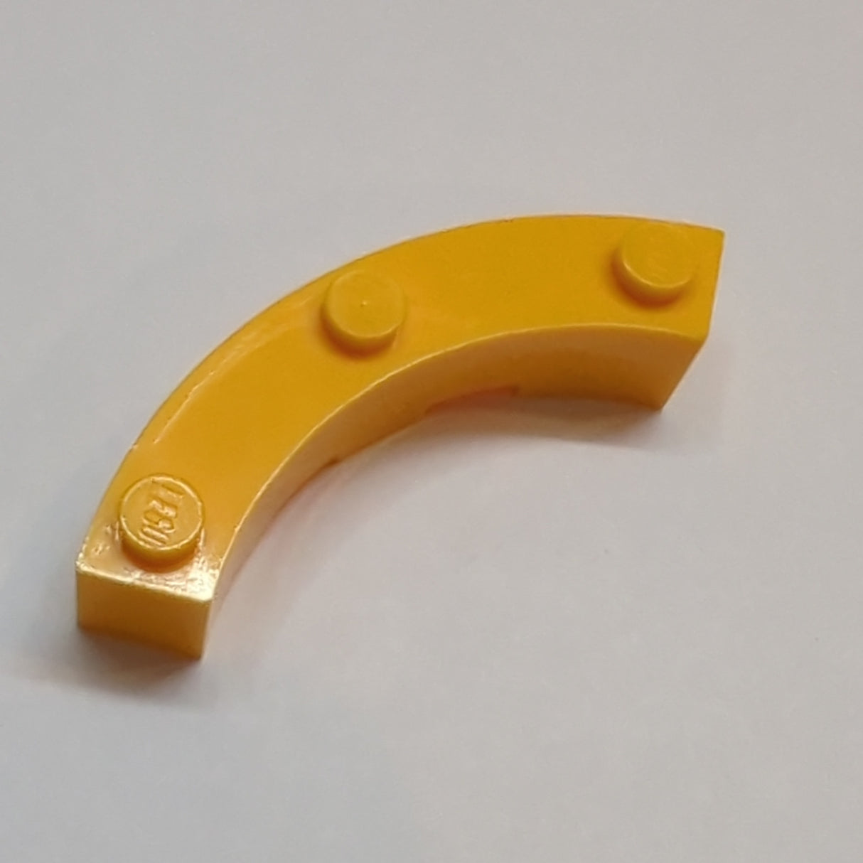 NEU Stein, Kurve 4 x 4 Macaroni weit mit 3 Noppen hellorange