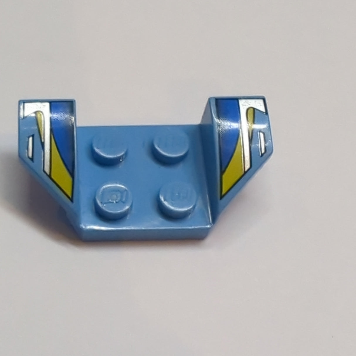 2x4 Kotflügel mit Kotflügelverbreiterungen with Flared Wings with Black, Blue, Silver, and Yellow Stripes Pattern bedruckt mittelblau medium blue