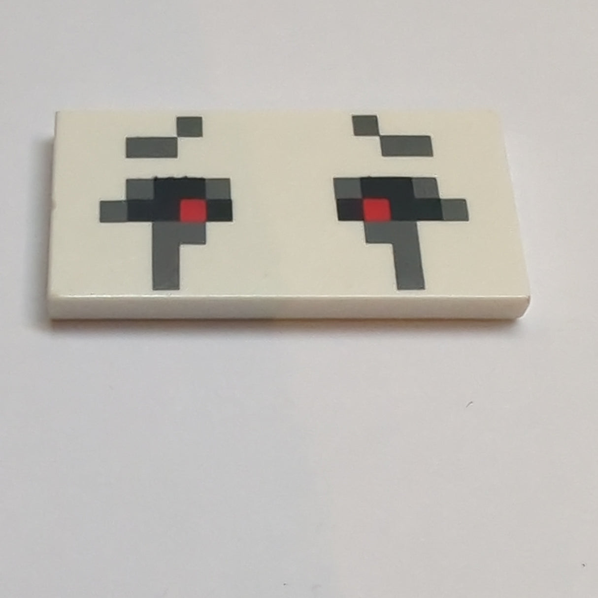 2x4 Fliese bedruckt with Black, Dark Bluish Gray, and Red Rectangles Pattern (Minecraft Ghast Open Eyes) weiß white