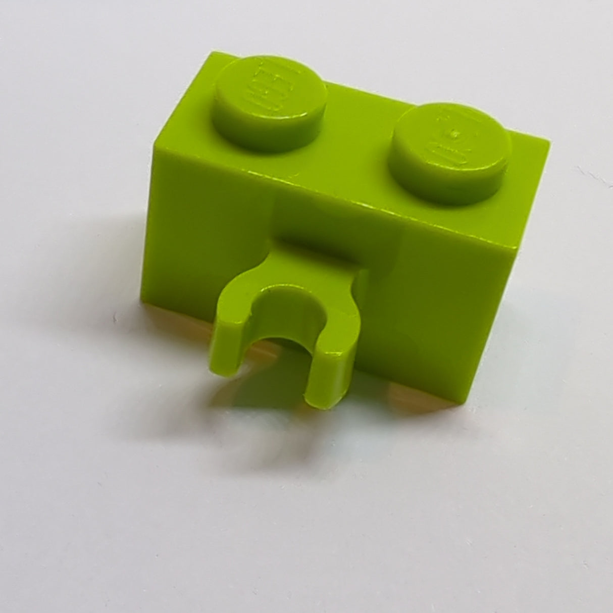 1x2 modifizierter Stein mit O-Clip vertikal lindgrün lime