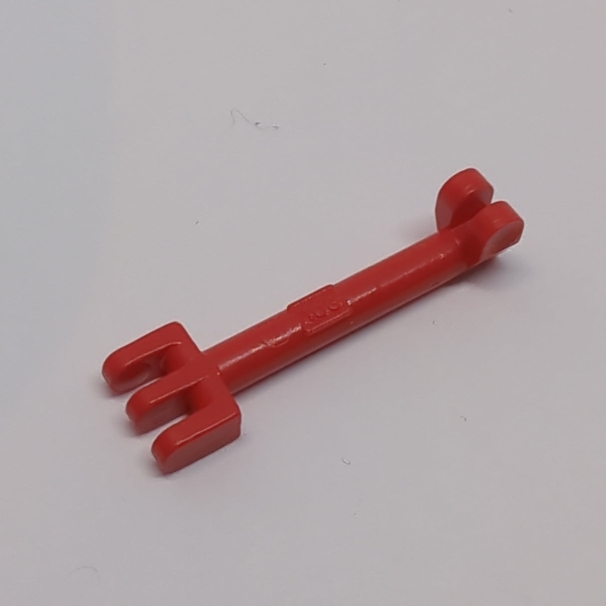 Scharnierstange 2,5L mit 2 und 3 Fingern an den Enden (Pantographenschuhhalter) rot red