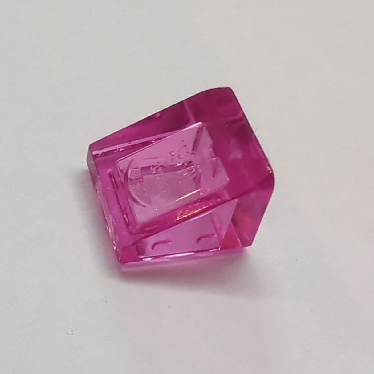 NEU Dachstein Käseecke 30 1 x 1 x 2/3 transparent pink