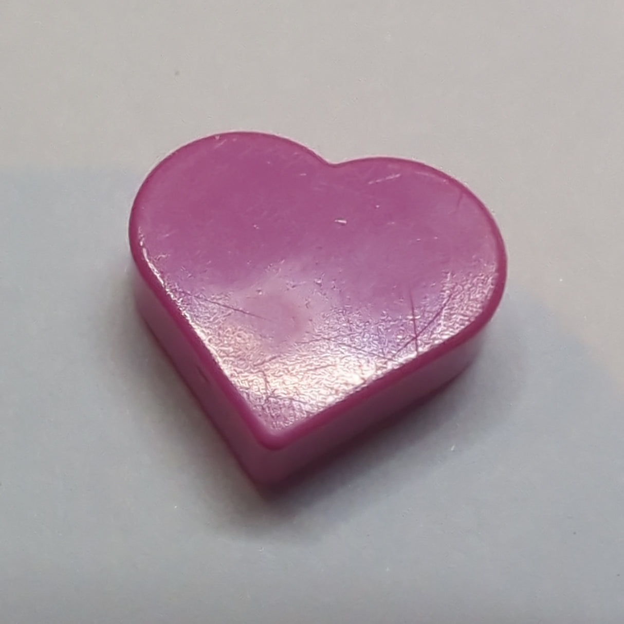 NEU Fliese, rund 1 x 1 Herz knallpink