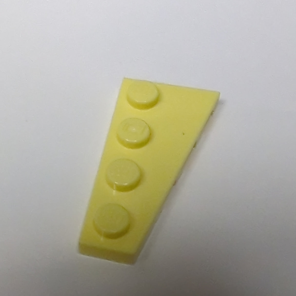 NEU Keil, Platte 4 x 2 links hellgelb