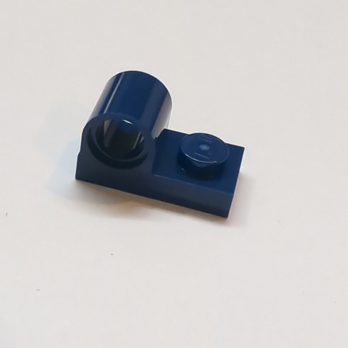 NEU Platte, modifiziert 1 x 2 mit Pinloch oben dunkelblau