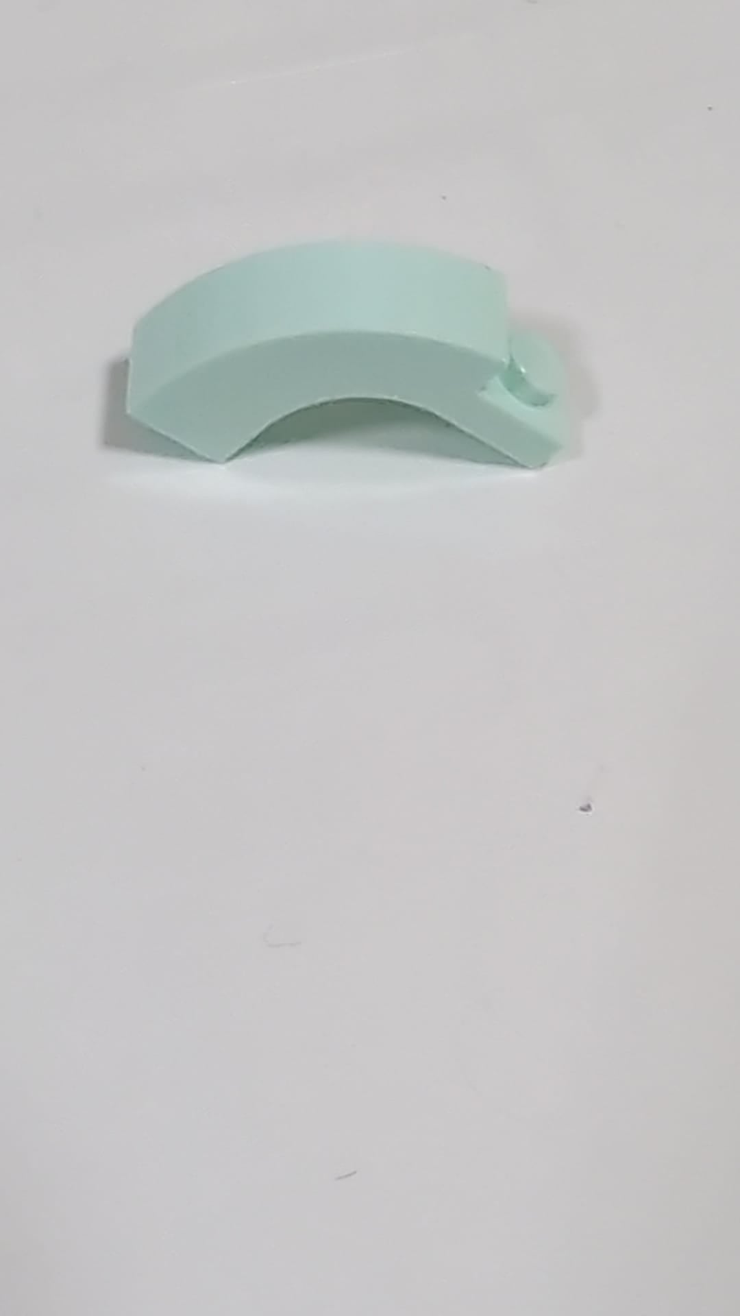 1x3x2 Halbbogenstein rund aqua (hell)