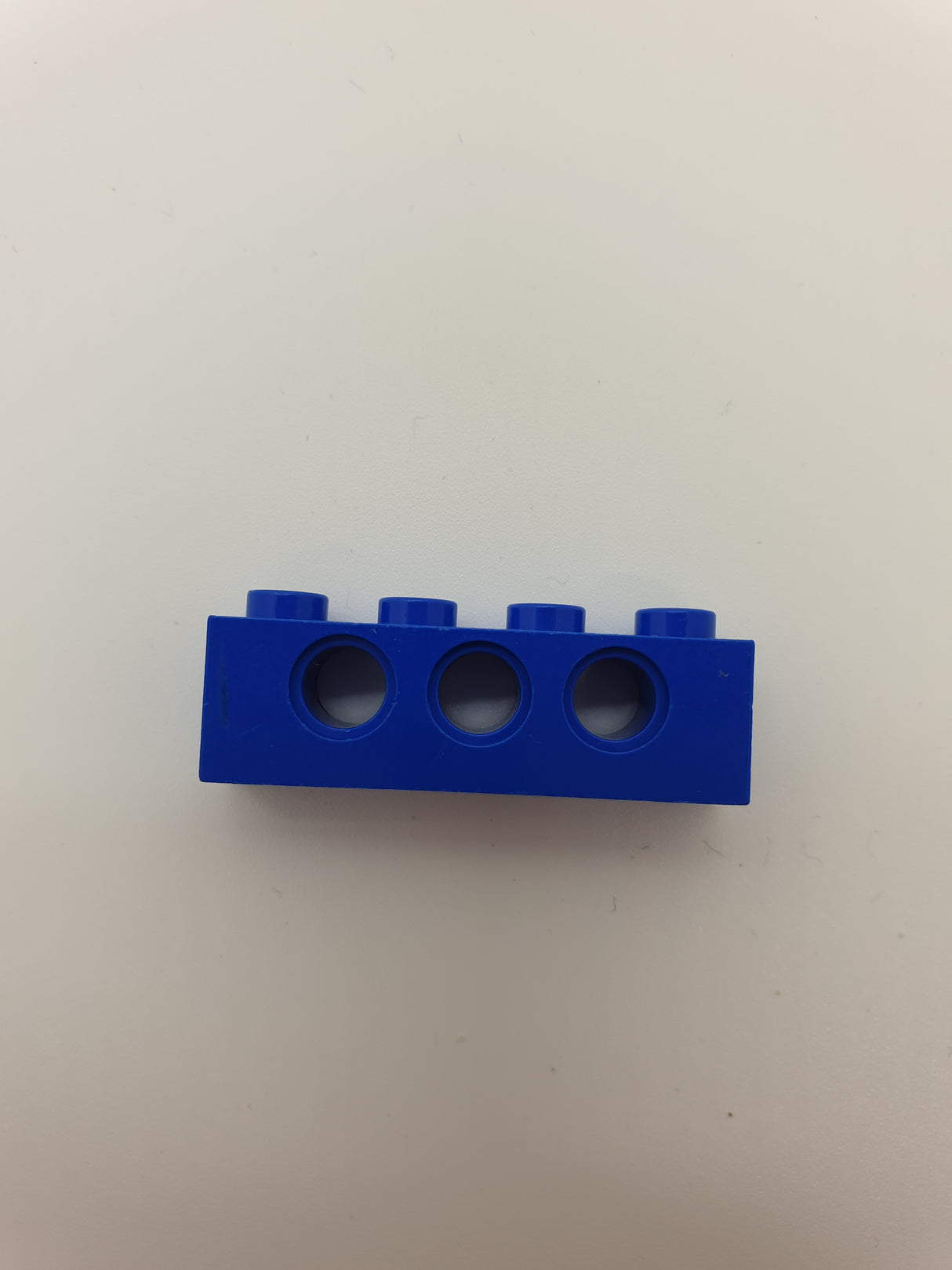 NEU Technik, Stein 1 x 4 mit Pinlöchern blau