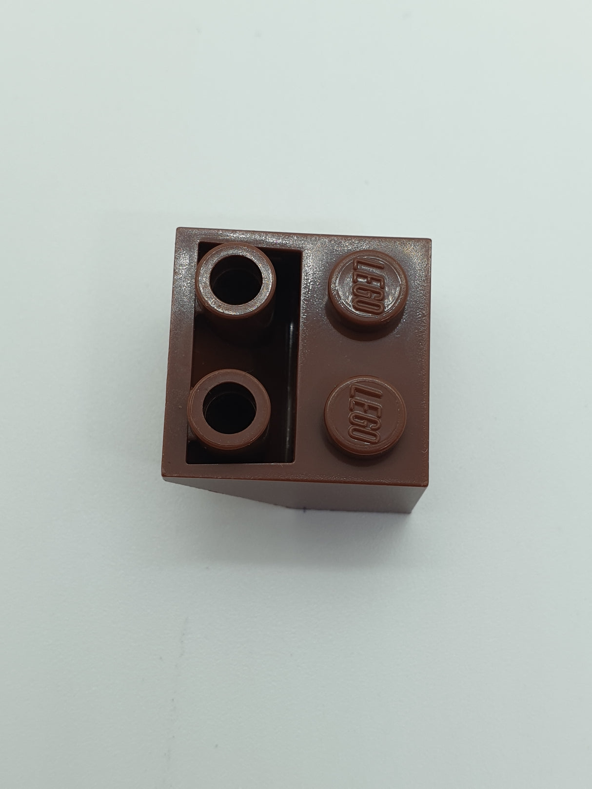 NEU Schräge, invert 45 2 x 2 mit flachem unteren Stift neubraun