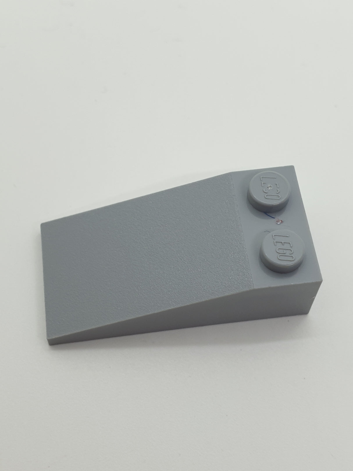 NEU Dachstein 18 4 x 2 neuhellgrau