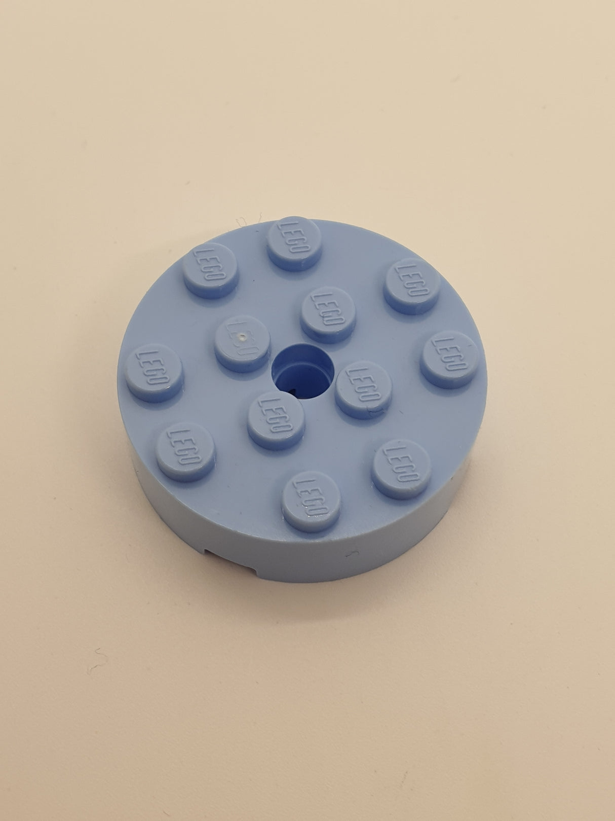 NEU Stein Rund 4 x 4 mit Loch hellblau