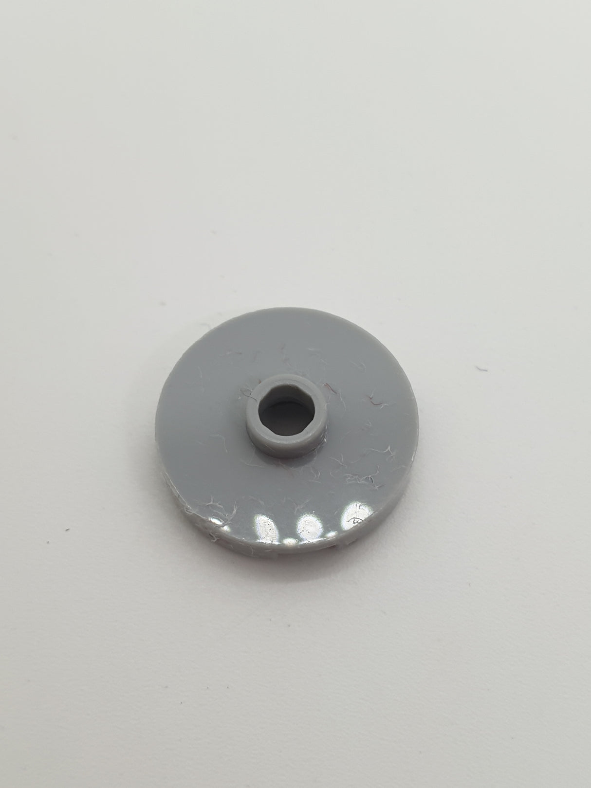 NEU Fliese, rund 2 x 2 mit offener Noppe neuhellgrau