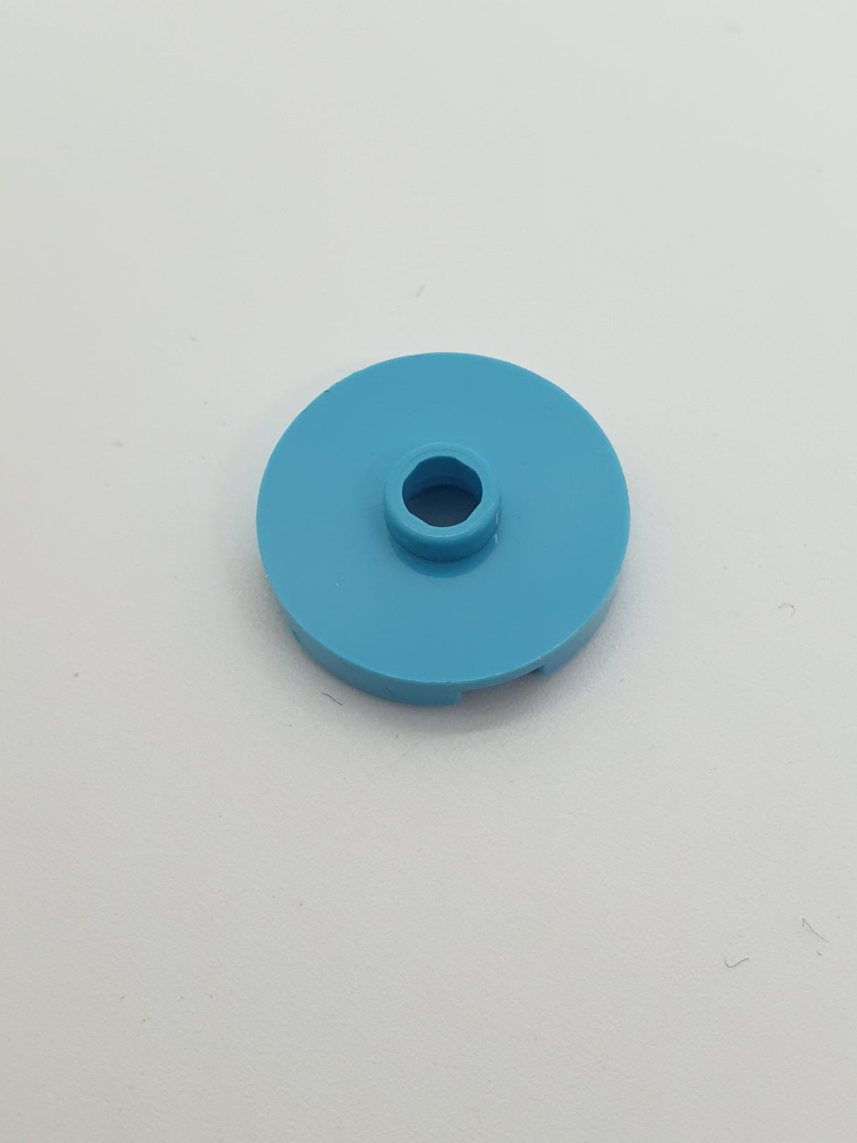 NEU Fliese, rund 2 x 2 mit offener Noppe azur (medium)