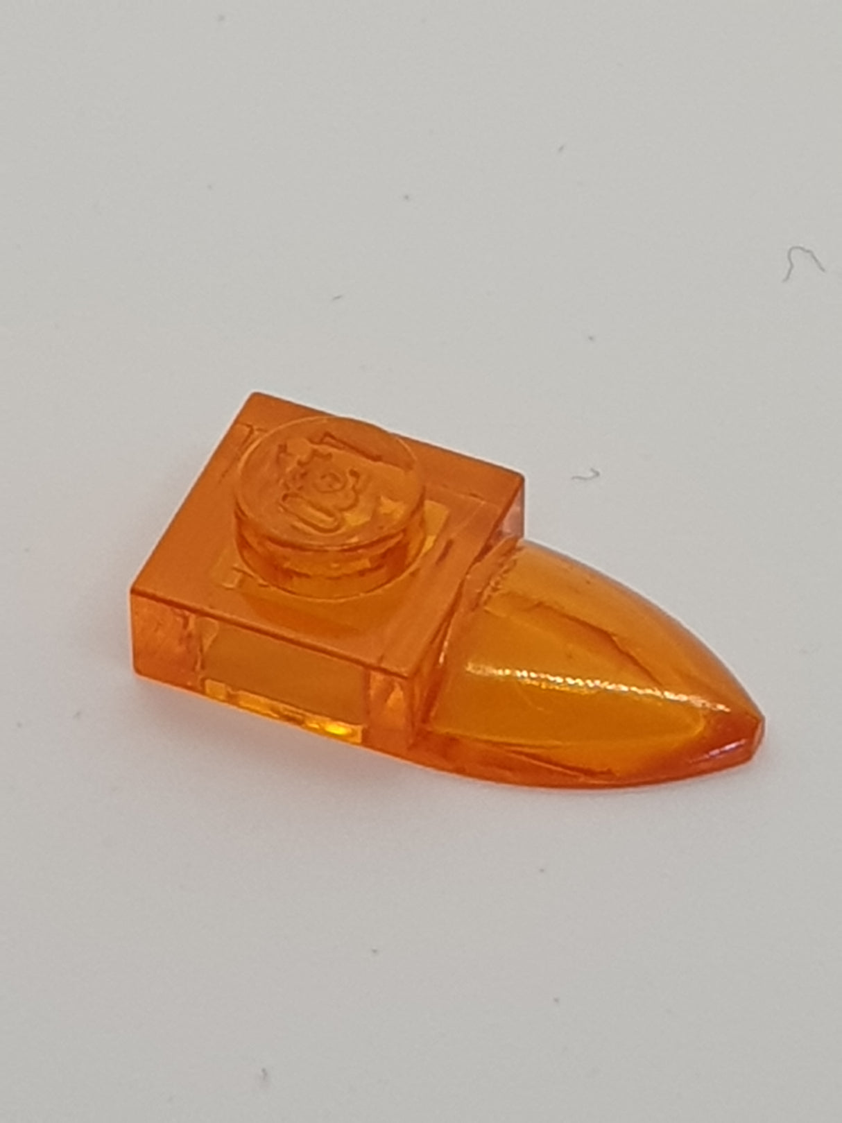 NEU Platte modifiziert 1 x 1 mit Zahn horizontal transparent orange