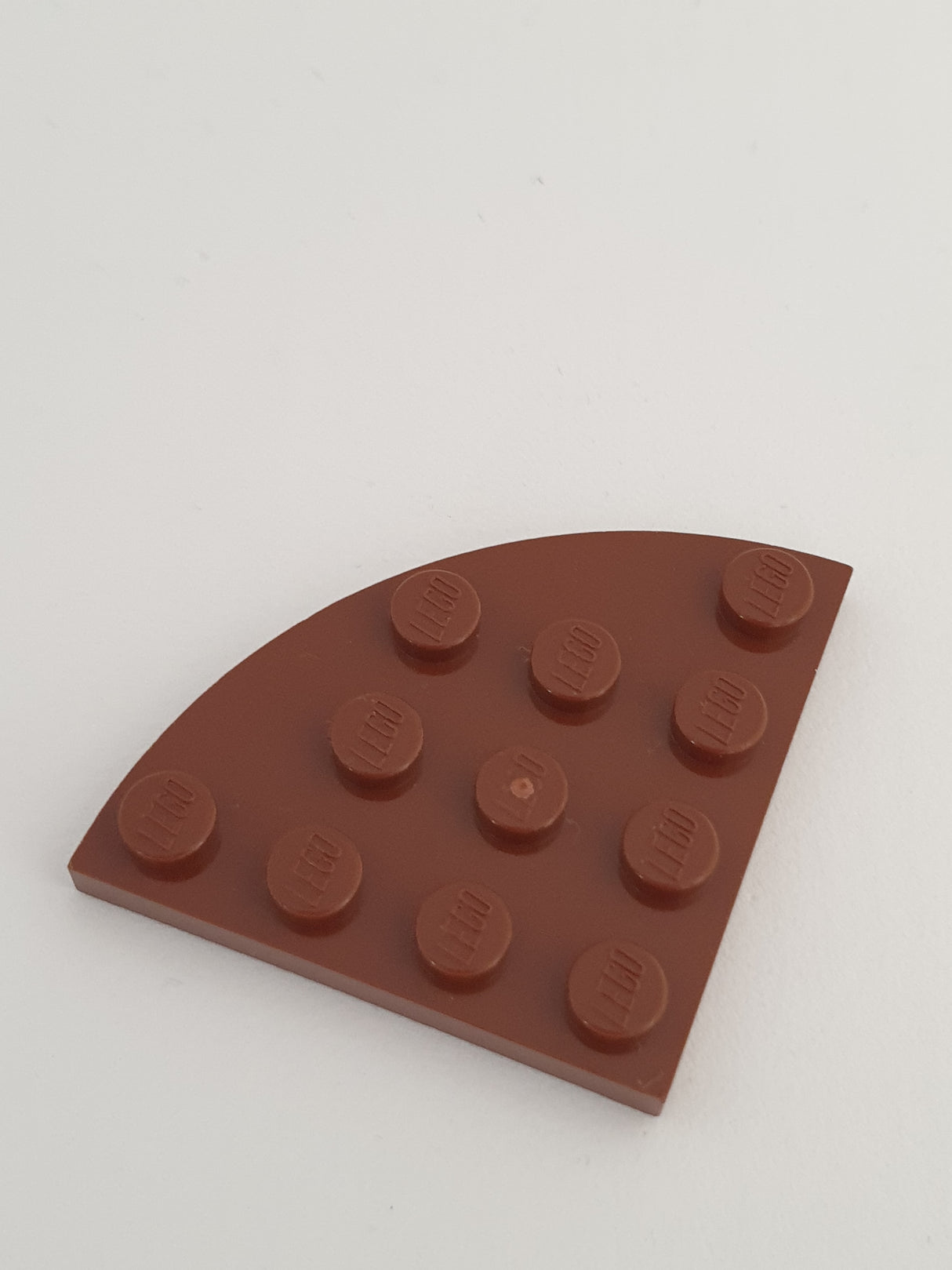 NEU Platte, abgerundete Ecke 4 x 4 neubraun