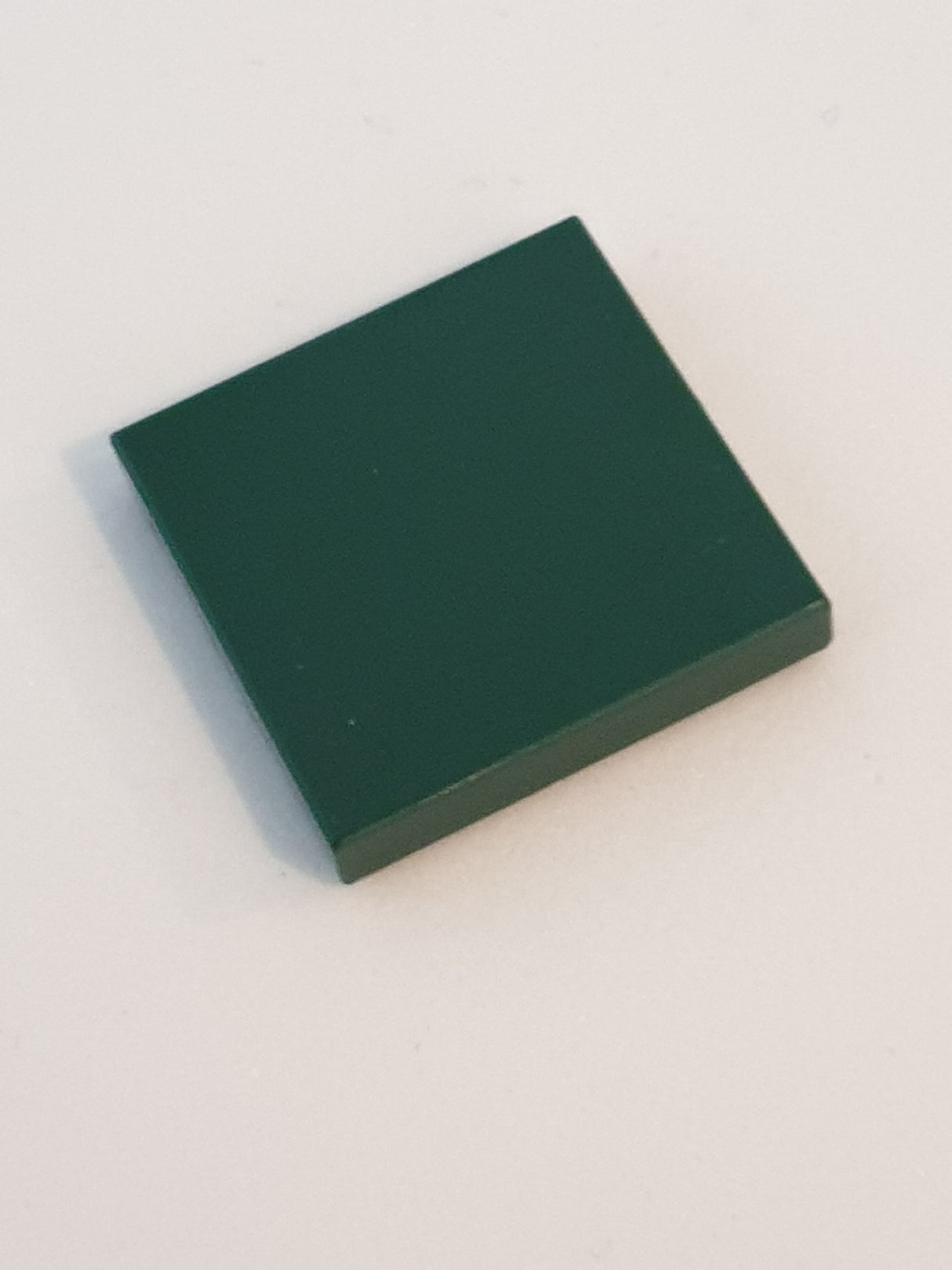 NEU Fliese 2 x 2 dunkelgrün