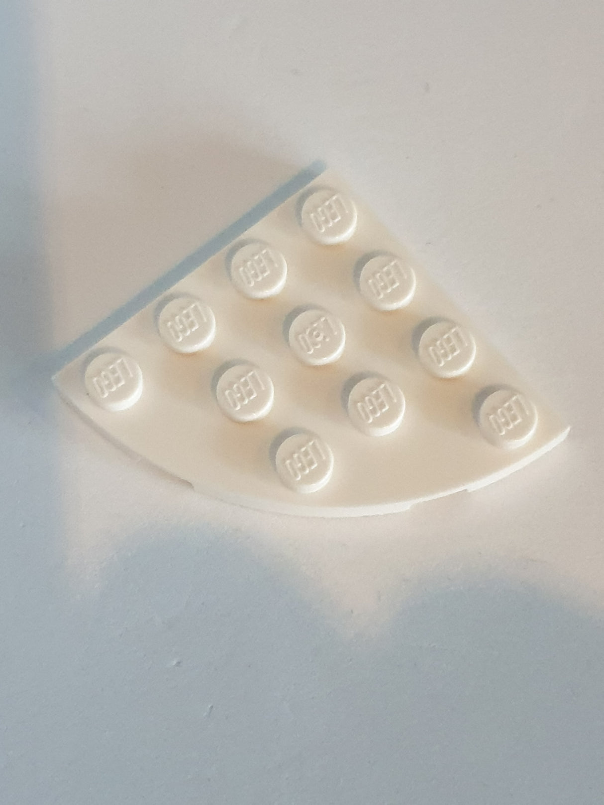 NEU Platte, abgerundete Ecke 4 x 4 weiß