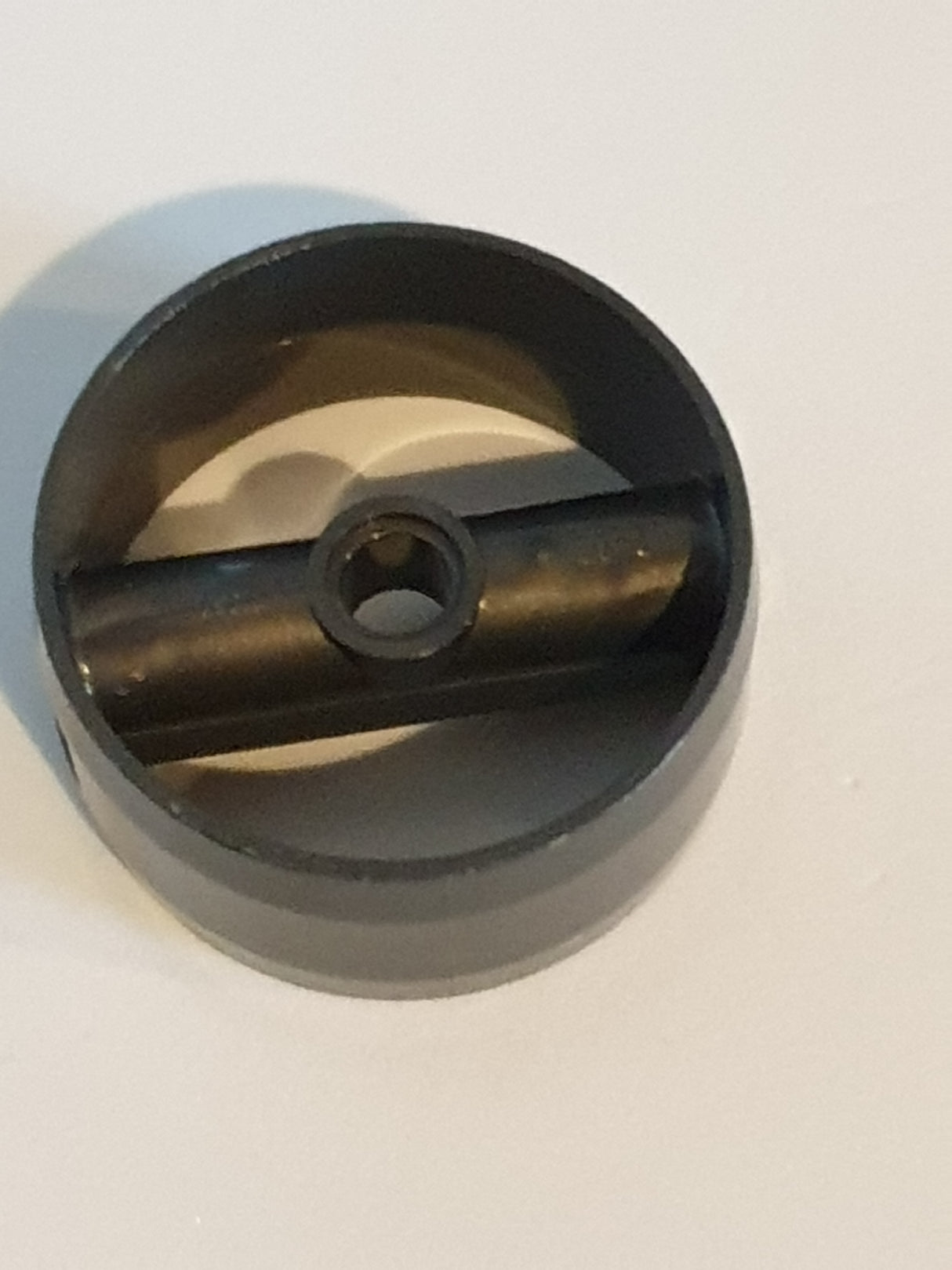 NEU Zylinder 4 x 4 x 1 2/3 mit Stiftlöchern und Mittelleiste titan