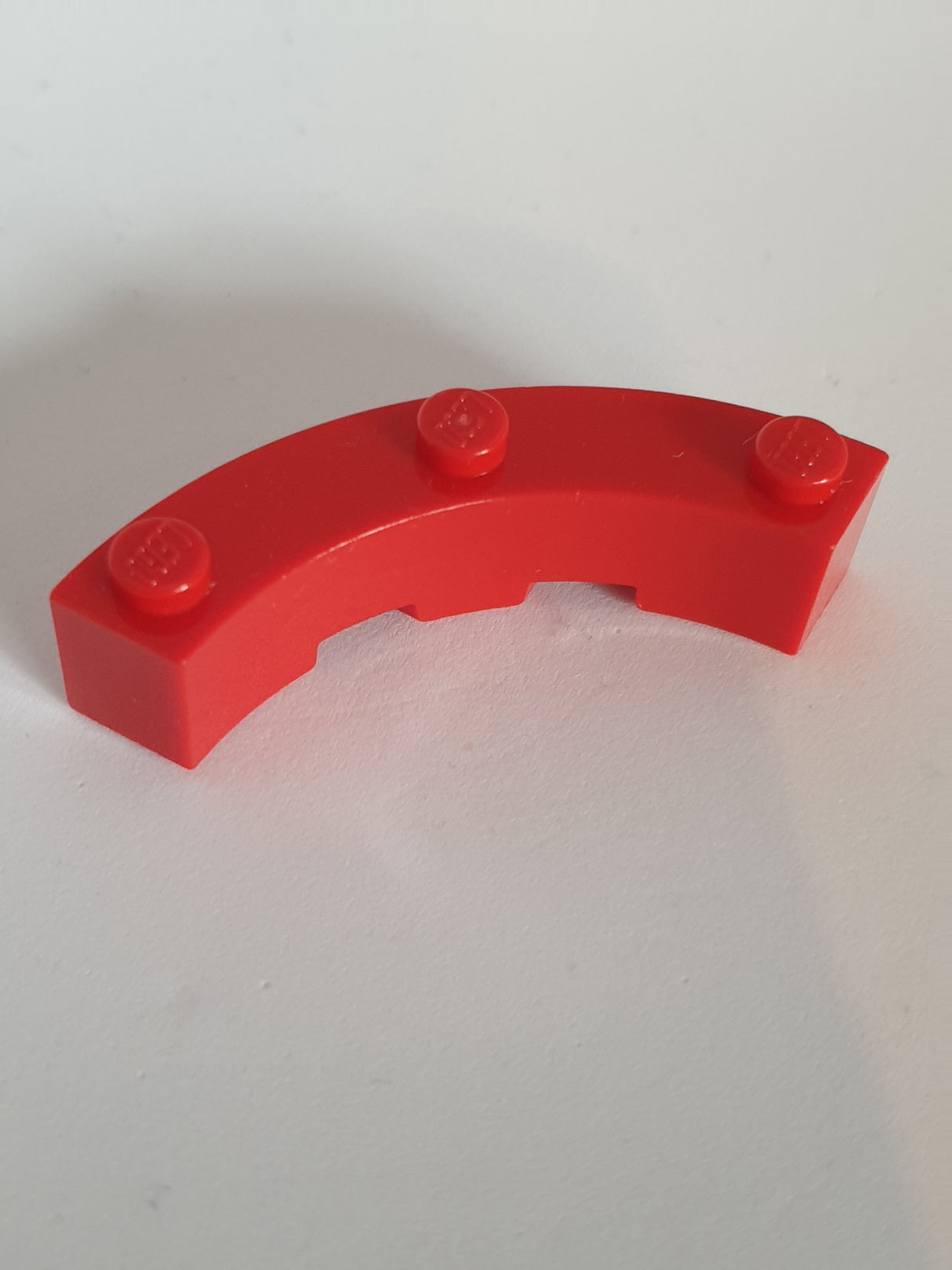 NEU Stein, Kurve 4 x 4 Macaroni weit mit 3 Noppen rot