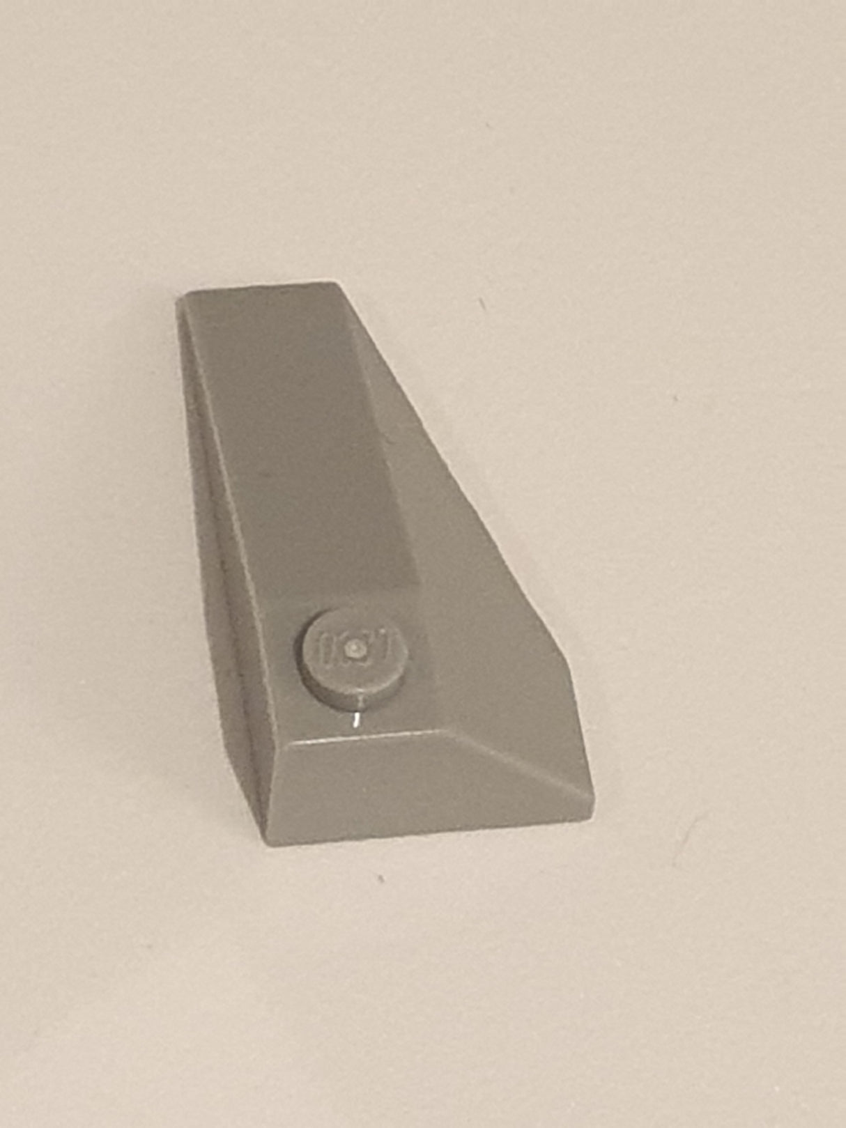 NEU Keilstein 4 x 2 dreifach rechts neuhellgrau