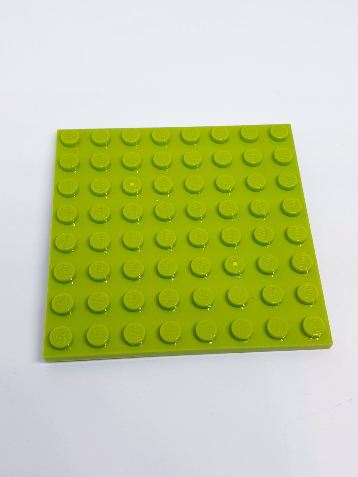 NEU Plate 8 x 8 lindgrün