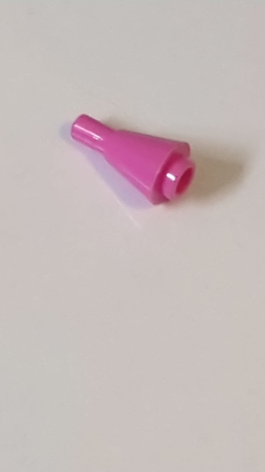 1x1 Kegel umgedreht mit Stange Knallpink (Dunkelpink)