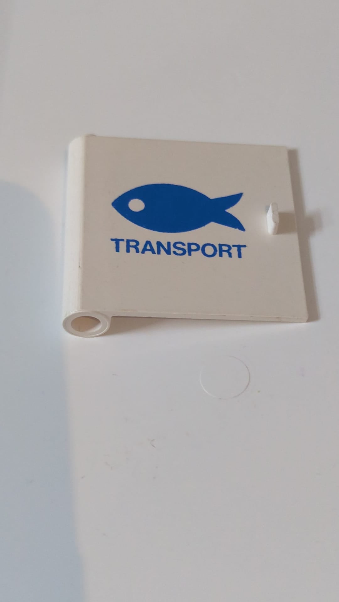 1x5x4 Tür (links) mit blauem Fisch- und „TRANSPORT“-Muster weiß